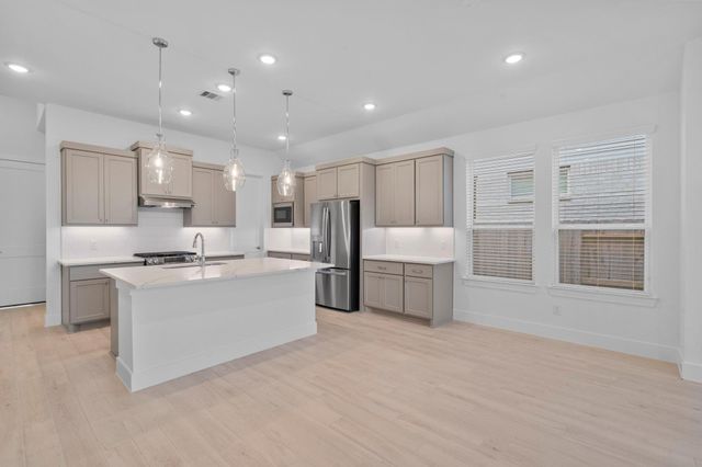 1130 Mills Cove Drive, Missouri City, TX 77459