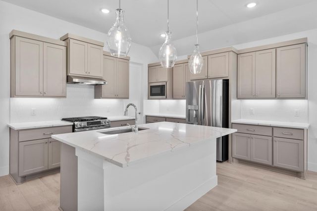1130 Mills Cove Drive, Missouri City, TX 77459