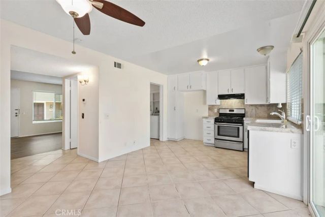 11 Rosemary 20, Irvine, CA 92604