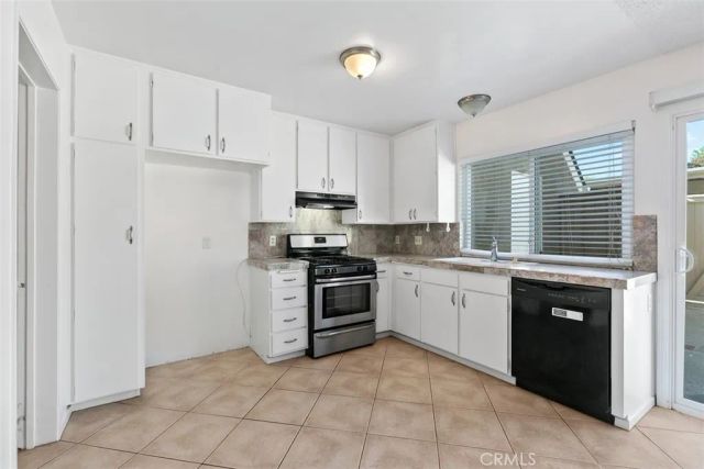 11 Rosemary 20, Irvine, CA 92604
