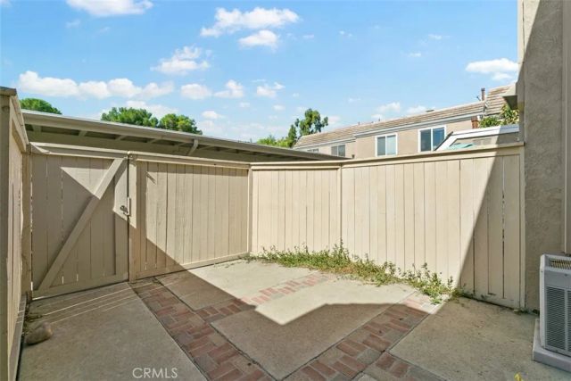 11 Rosemary 20, Irvine, CA 92604