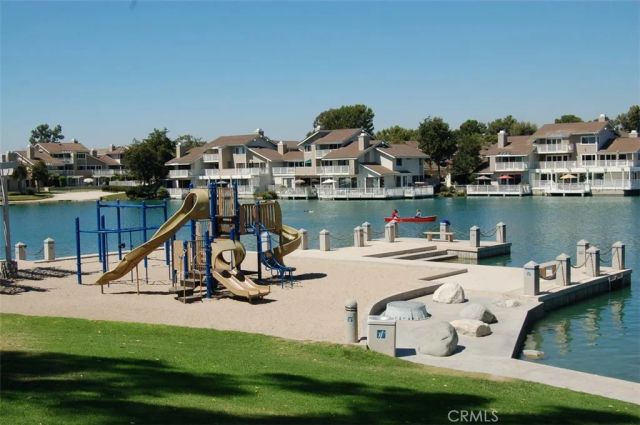 11 Rosemary 20, Irvine, CA 92604