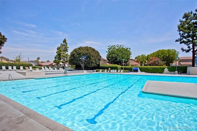 11 Rosemary 20, Irvine, CA 92604