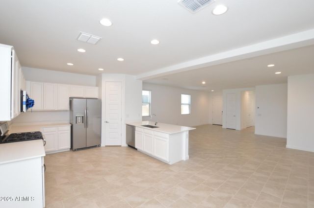 12617 W MORTEN Avenue, Glendale, AZ 85307