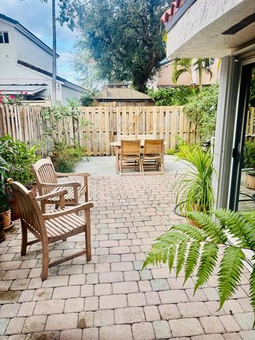 10979 SW 75th St, Miami, FL 33173