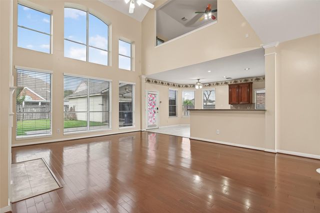 5907 Indian Hills Lane, Sugar Land, TX 77479