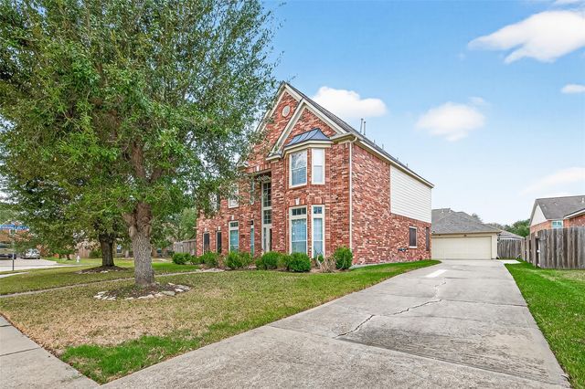 5907 Indian Hills Lane, Sugar Land, TX 77479
