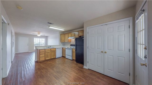 1509 Hollowhill Drive D, Bryan, TX 77802