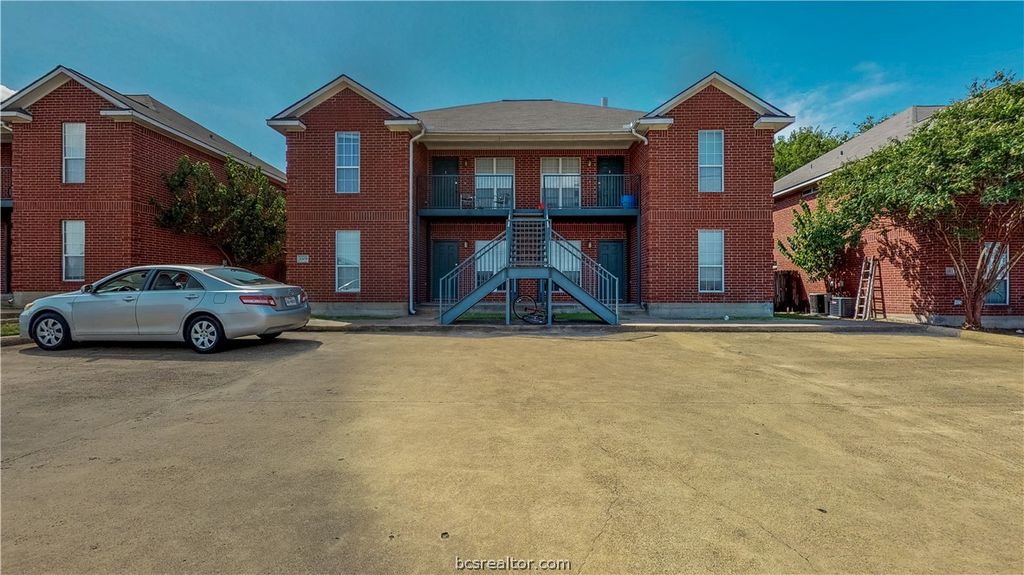 1509 Hollowhill Drive D, Bryan, TX 77802