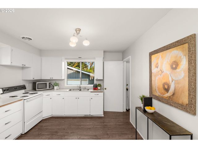 4734 N KERBY Ave, Portland, OR 97217