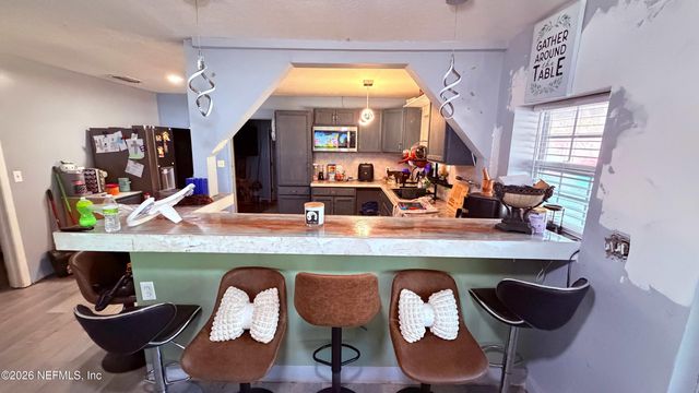 2103 LIMOGES Drive E, Jacksonville, FL 32210