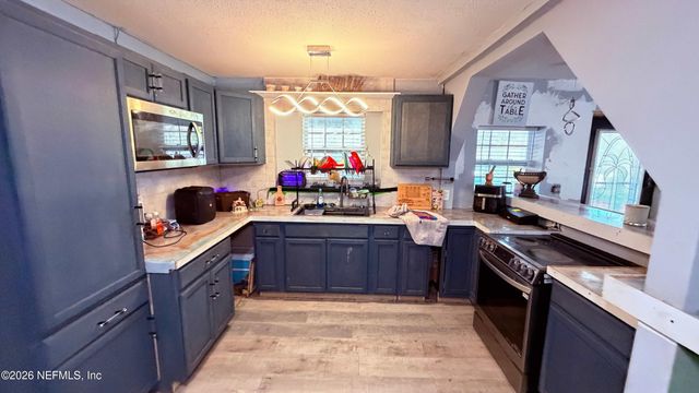 2103 LIMOGES Drive E, Jacksonville, FL 32210