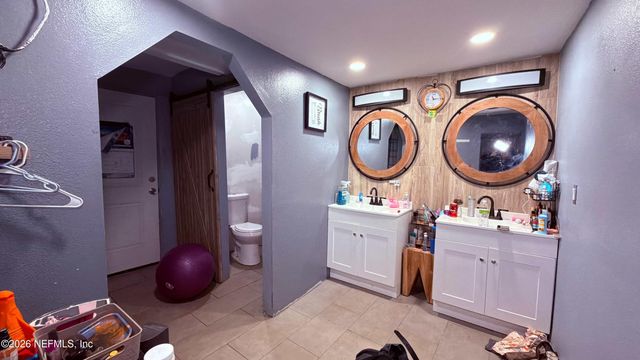 2103 LIMOGES Drive E, Jacksonville, FL 32210