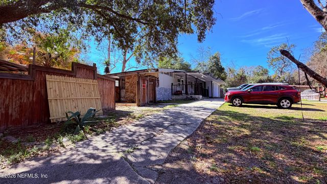 2103 LIMOGES Drive E, Jacksonville, FL 32210