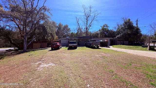 2103 LIMOGES Drive E, Jacksonville, FL 32210