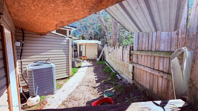 2103 LIMOGES Drive E, Jacksonville, FL 32210