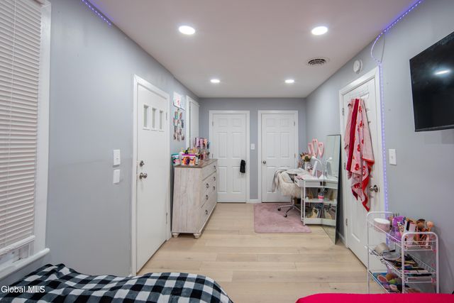 1529 7th Avenue, Watervliet, NY 12189