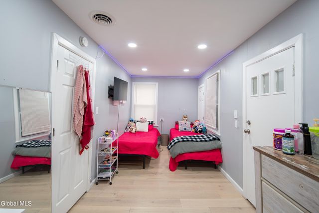 1529 7th Avenue, Watervliet, NY 12189