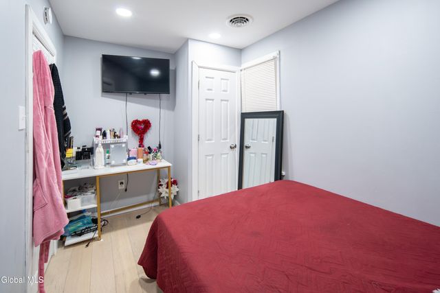 1529 7th Avenue, Watervliet, NY 12189