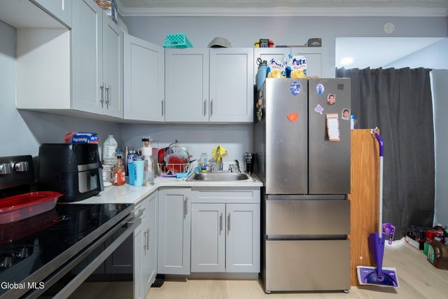 1529 7th Avenue, Watervliet, NY 12189