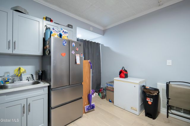 1529 7th Avenue, Watervliet, NY 12189