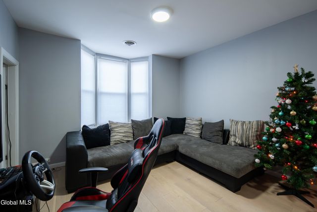 1529 7th Avenue, Watervliet, NY 12189