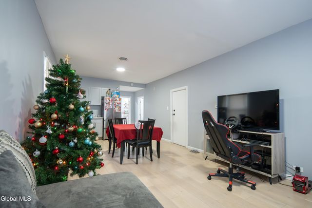 1529 7th Avenue, Watervliet, NY 12189