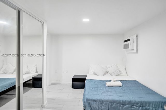 6104 SW 33rd St, Miramar, FL 33023