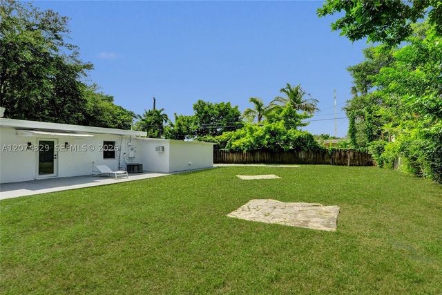 6104 SW 33rd St, Miramar, FL 33023