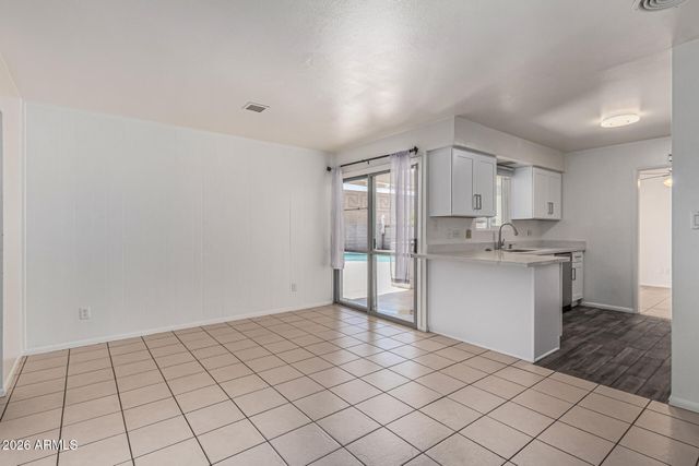 1213 E RIVIERA Drive, Tempe, AZ 85282