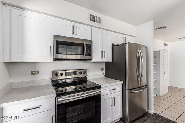 1213 E RIVIERA Drive, Tempe, AZ 85282