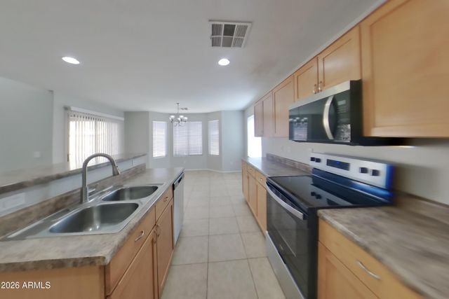 3868 W GOLDMINE MOUNTAIN Drive, San Tan Valley, AZ 85144