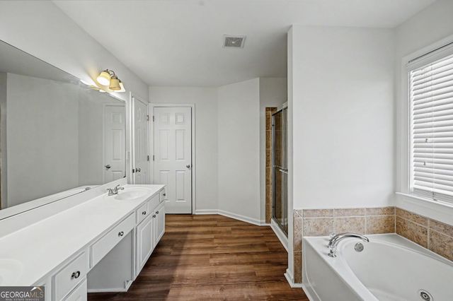 8330 Grenadier Trail, Suwanee, GA 30024