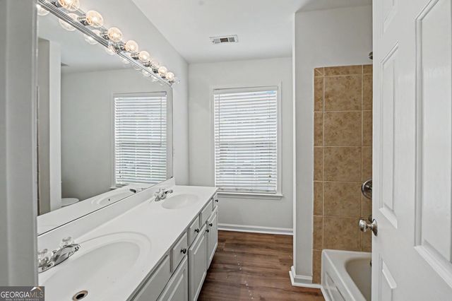 8330 Grenadier Trail, Suwanee, GA 30024