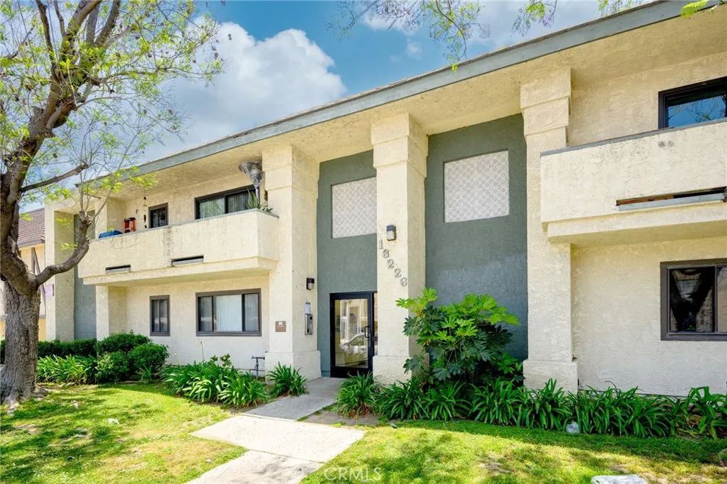 16226 Vanowen Street 207, Van Nuys, CA 91406