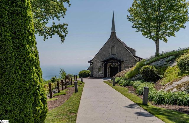 33 & 34 Raptor Way, Landrum, SC 29635