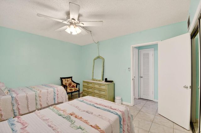 5203 NE 24th Terrace B-105, Fort Lauderdale, FL 33308
