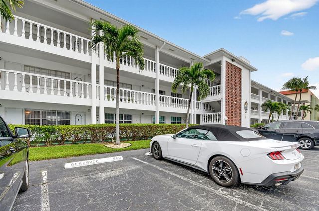 5203 NE 24th Terrace B-105, Fort Lauderdale, FL 33308