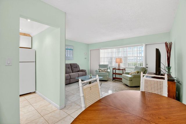 5203 NE 24th Terrace B-105, Fort Lauderdale, FL 33308