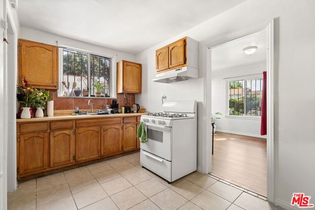 358 E 73rd Street, Los Angeles, CA 90003