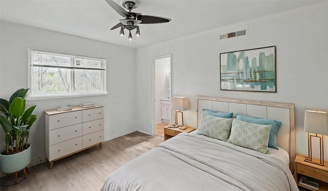 130 Astoria Drive, Cedar Hill, TX 75104