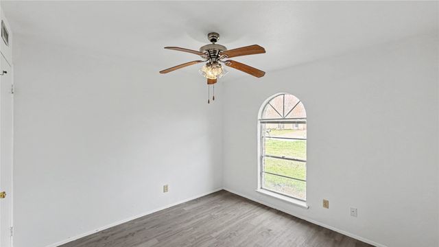 130 Astoria Drive, Cedar Hill, TX 75104