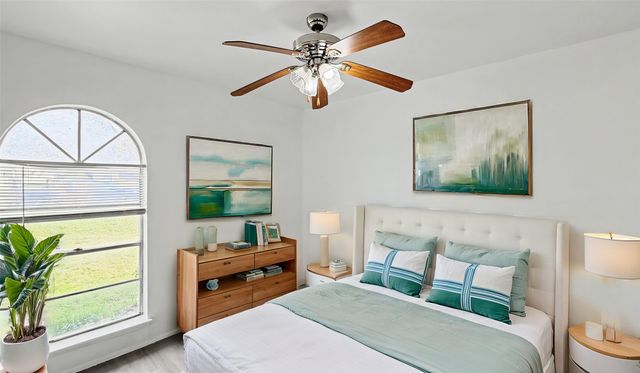 130 Astoria Drive, Cedar Hill, TX 75104