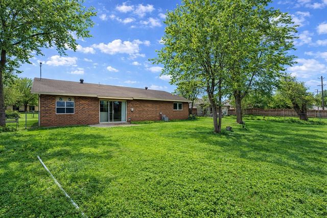 130 Astoria Drive, Cedar Hill, TX 75104