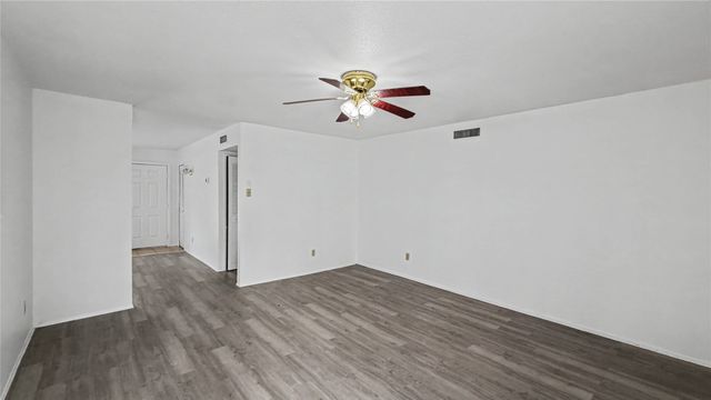 130 Astoria Drive, Cedar Hill, TX 75104