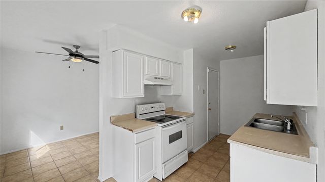 130 Astoria Drive, Cedar Hill, TX 75104