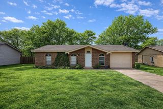 130 Astoria Drive, Cedar Hill, TX 75104