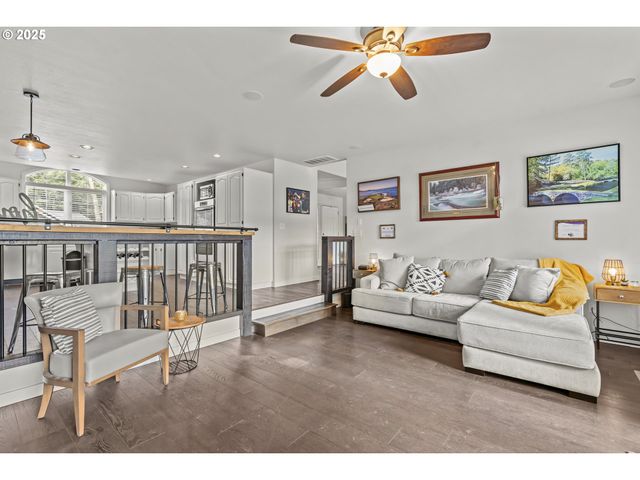 1680 Nw DORAL St, Mc Minnville, OR 97128