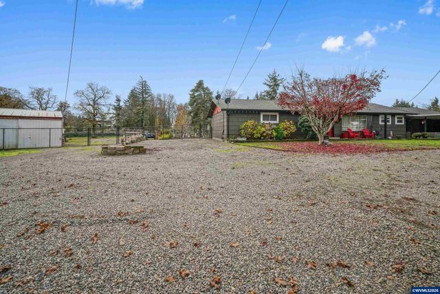 8550 Aumsville Hwy SE, Salem, OR 97317