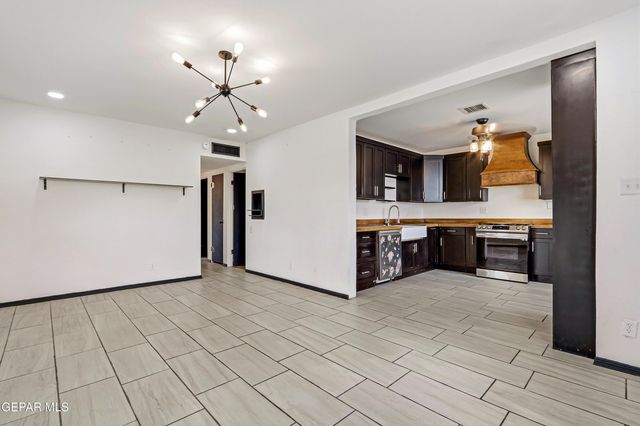 8832 MOUNT HAGAN Drive, El Paso, TX 79904